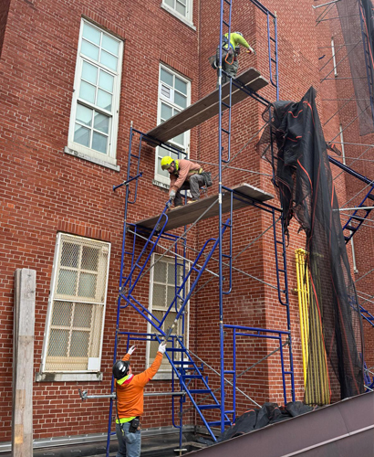 sidewalk shed and pipe scaffolding servies
