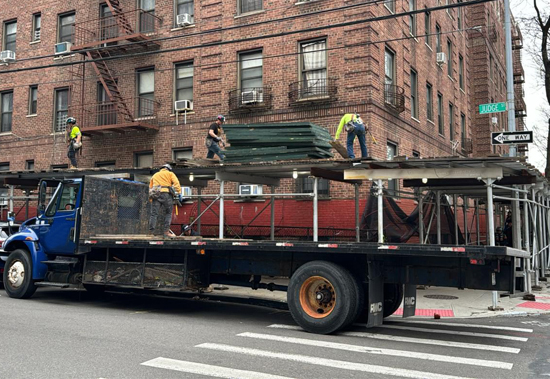 sidewalk shed and pipe scaffolding servies